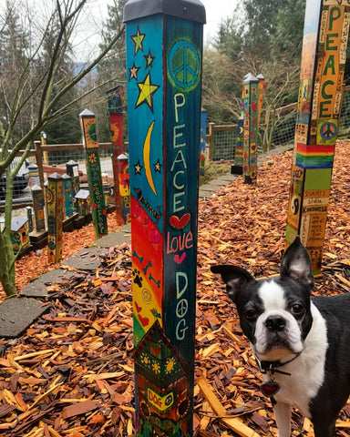 New - Peace Love Dog Art Pole 40