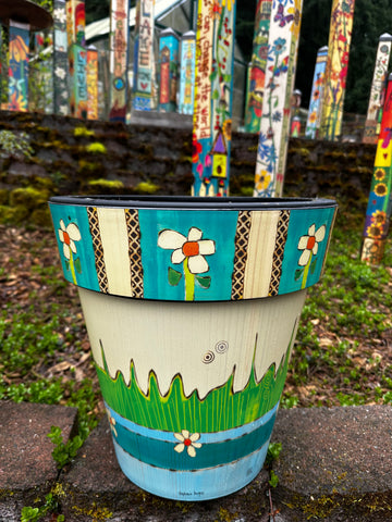 Simple Daisies 15" Garden Planter